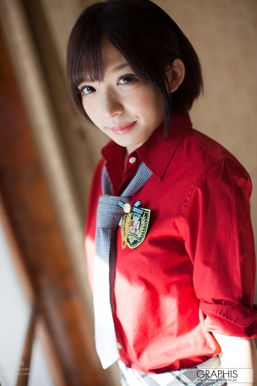 [Graphis] 2015.03.31 毎日一枚 成海 page 3