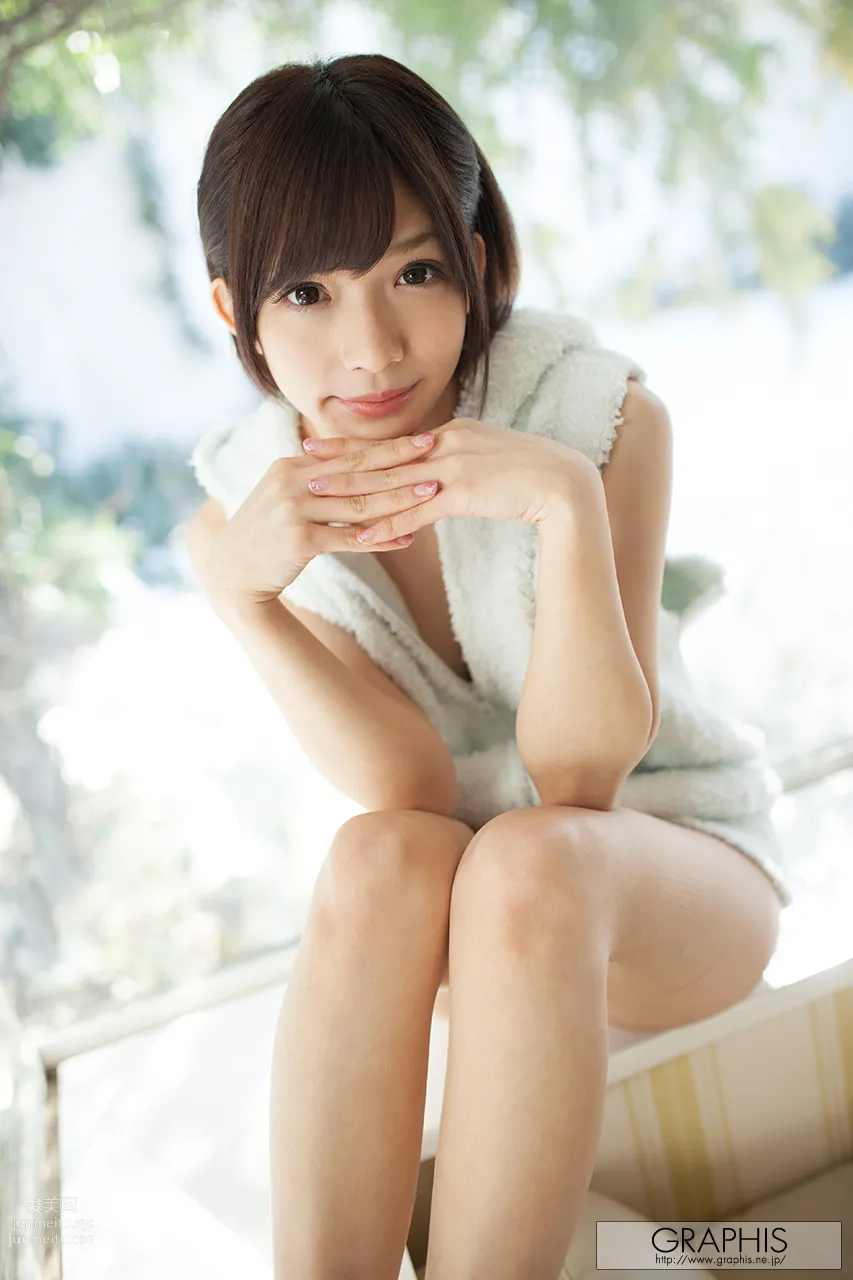 [Graphis] 2015.03.31 毎日一枚 成海 page 23