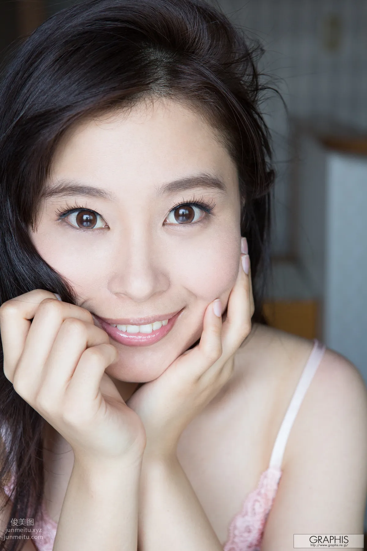 [Graphis] 2015.07.01 初脱ぎ娘 小川桃果 page 92