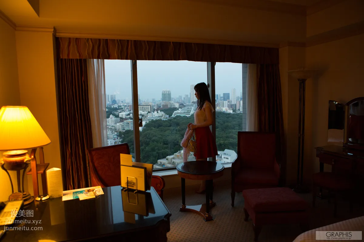 [Graphis] 2015.07.01 初脱ぎ娘 小川桃果 page 104