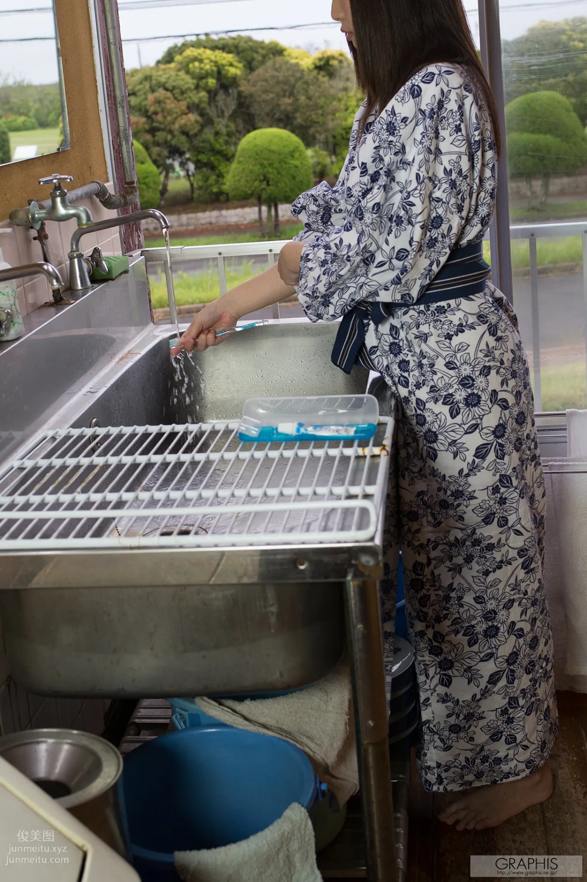 [Graphis] 2015.07.06 Gals 初美沙希 page 98