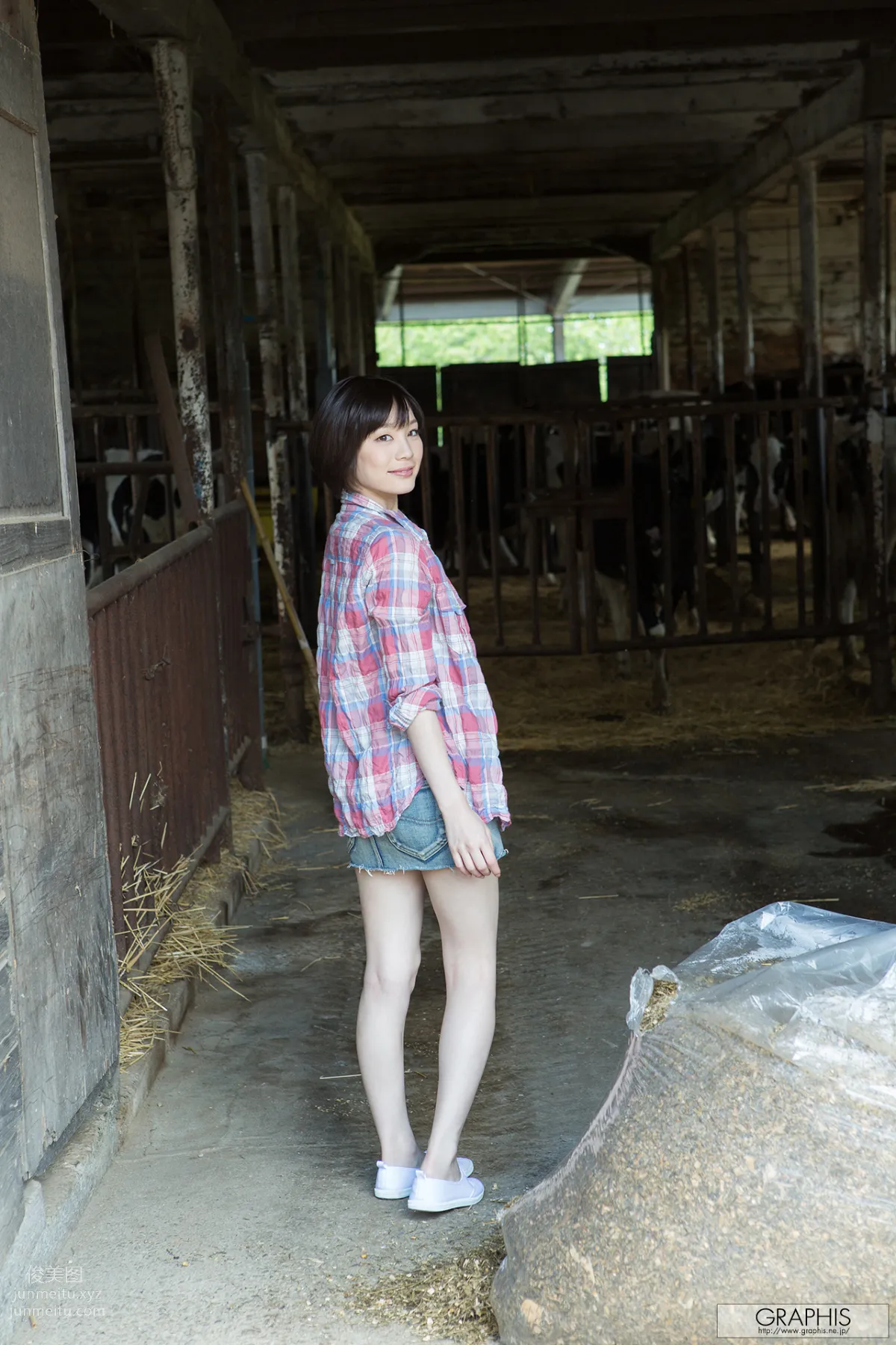 [Graphis] 2015.09.07 Summer Special 2015 鈴村 あいり page 147
