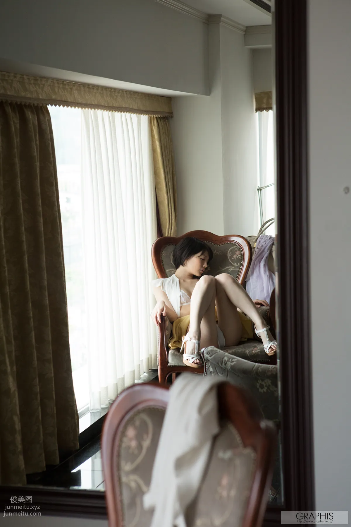 [Graphis] 2015.09.07 Summer Special 2015 鈴村 あいり page 48
