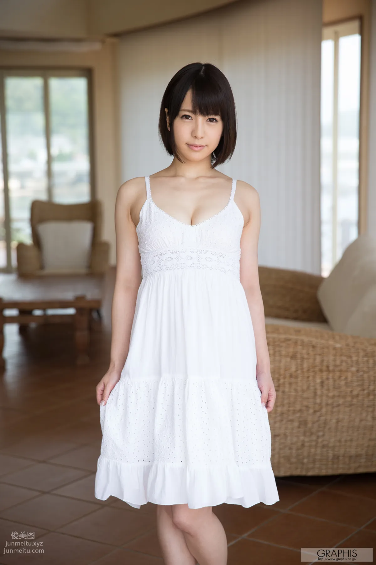 [Graphis] 2015.09.18 初脫ぎ娘 永倉 せな page 34