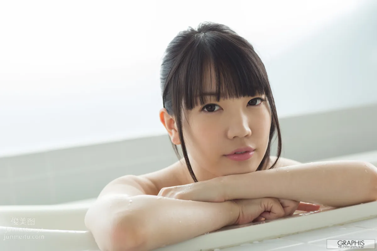 [Graphis] 2015.09.30 Gals 鈴木心春 page 40