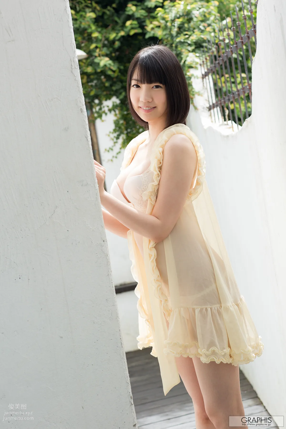 [Graphis] 2015.09.30 Gals 鈴木心春 page 49