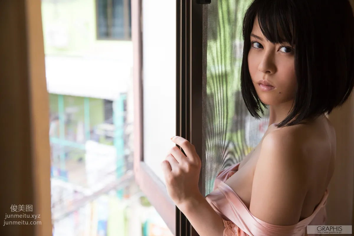 [Graphis] 2016.02.09 松岡 ちな page 12