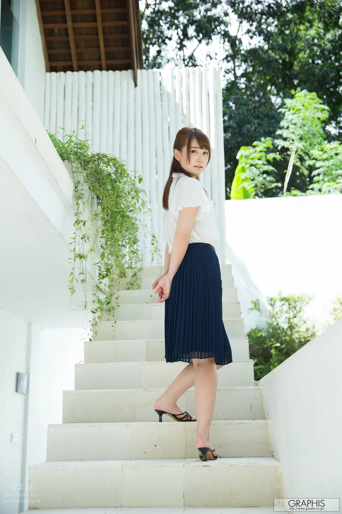 [Graphis] 2016.05.16 Gals Minami Hatsukawa 初川 みなみ 『Ladylike Cute Girl』 page 99