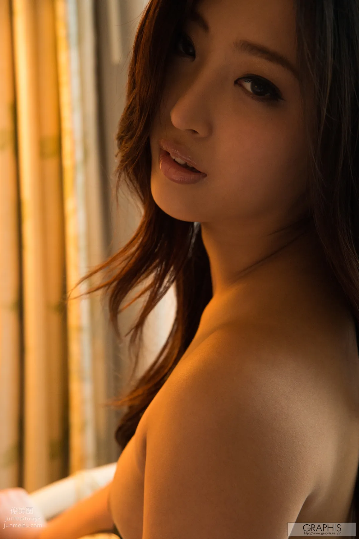 [Graphis] 2016.06.15 Graphis Gals Miri Mizuki 水稀みり page 84