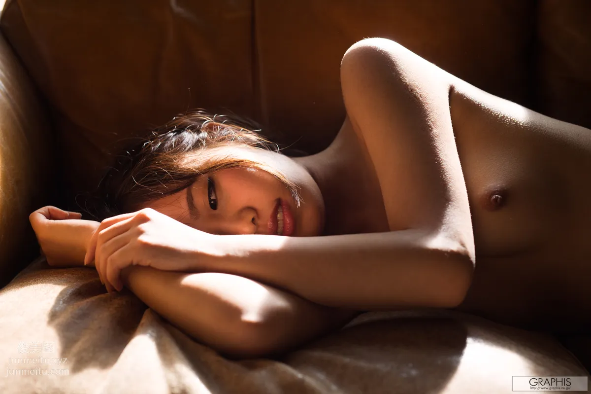 [Graphis] 2016.07.04 初脫ぎ娘 あかね 葵 Aoi Akane page 122