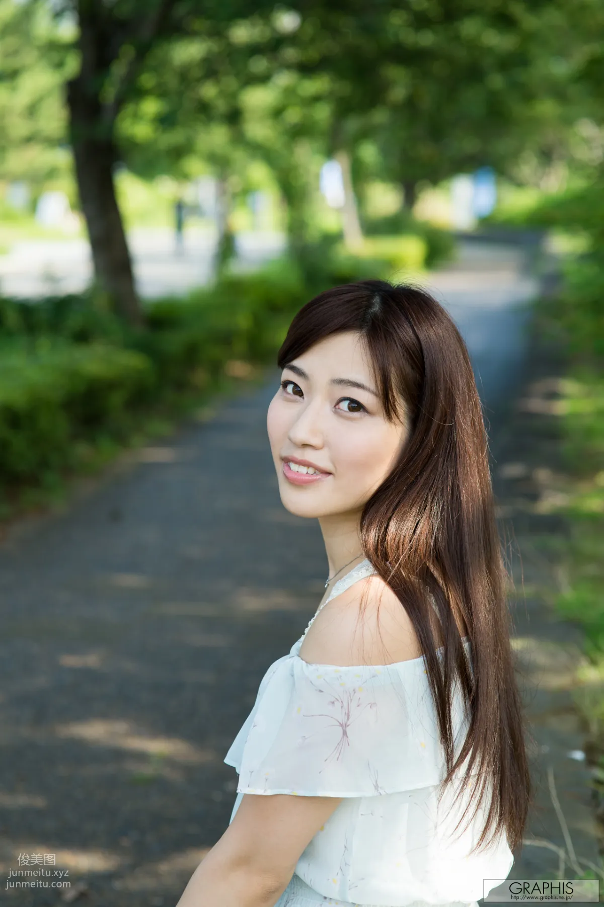 [Graphis] 2016.09.19 LIMITED SPECIAL GALLERY 市川まさみ Masami Ichikawa page 5