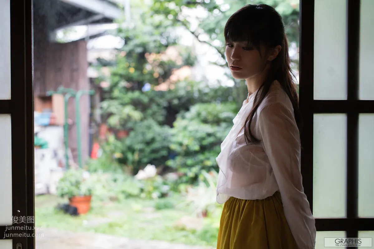 [Graphis] 2016.10.19 Gals Shoko Takahashi 高橋 しょう子 『Noble Bomb』 page 12
