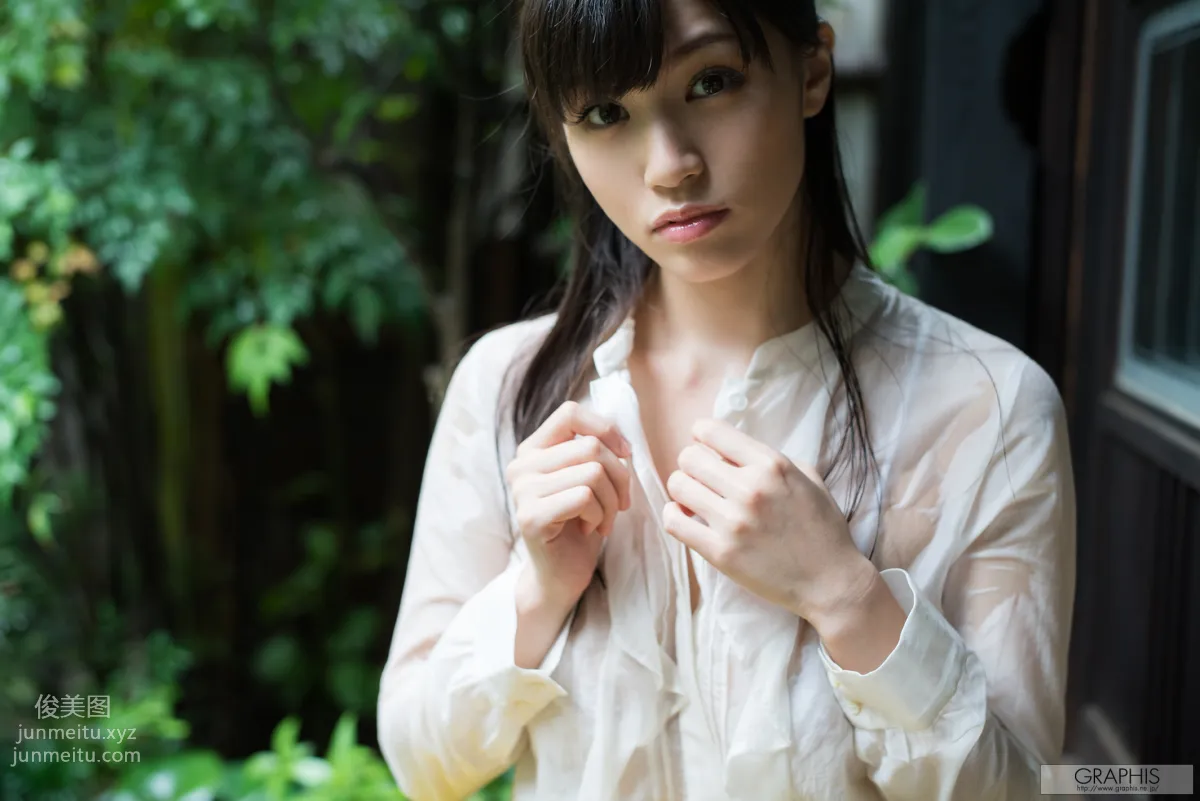 [Graphis] 2016.10.19 Gals Shoko Takahashi 高橋 しょう子 『Noble Bomb』 page 18
