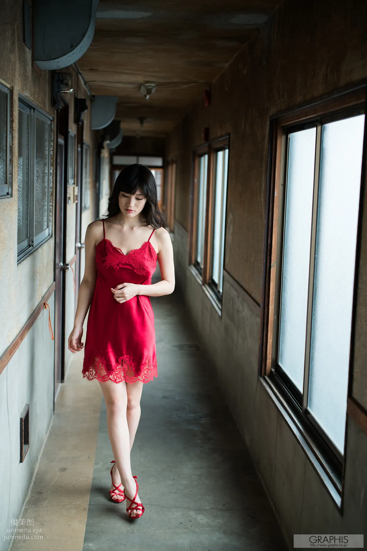[Graphis] 2016.10.19 Gals Shoko Takahashi 高橋 しょう子 『Noble Bomb』 page 109