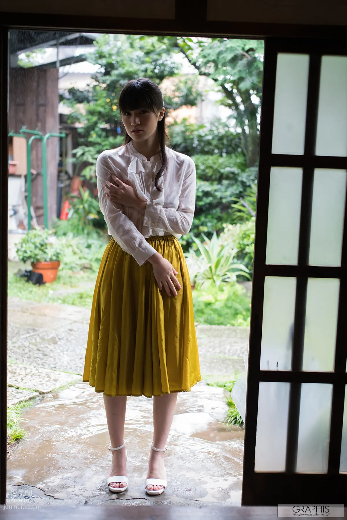 [Graphis] 2016.10.19 Gals Shoko Takahashi 高橋 しょう子 『Noble Bomb』 page 13