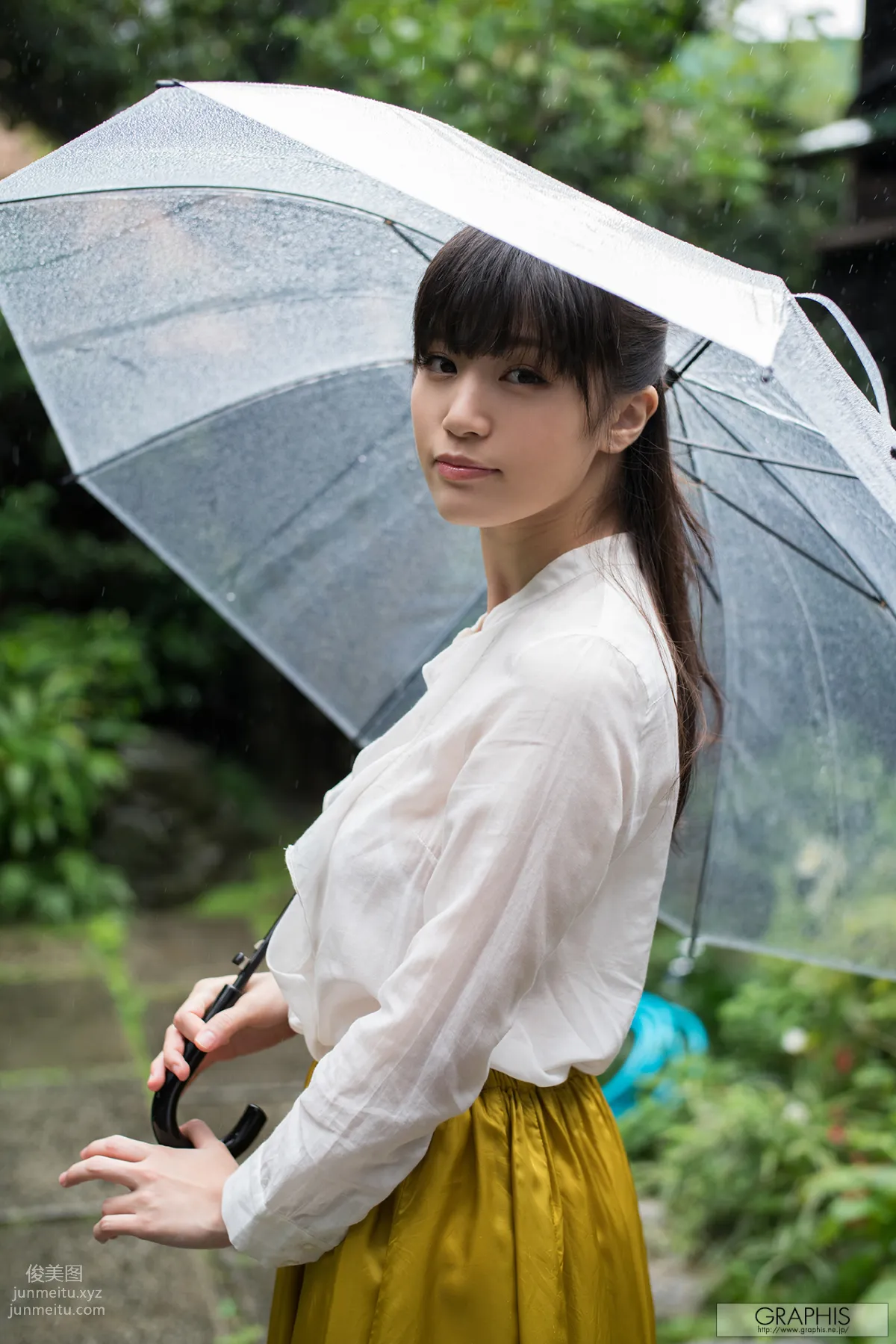 [Graphis] 2016.10.19 Gals Shoko Takahashi 高橋 しょう子 『Noble Bomb』 page 9