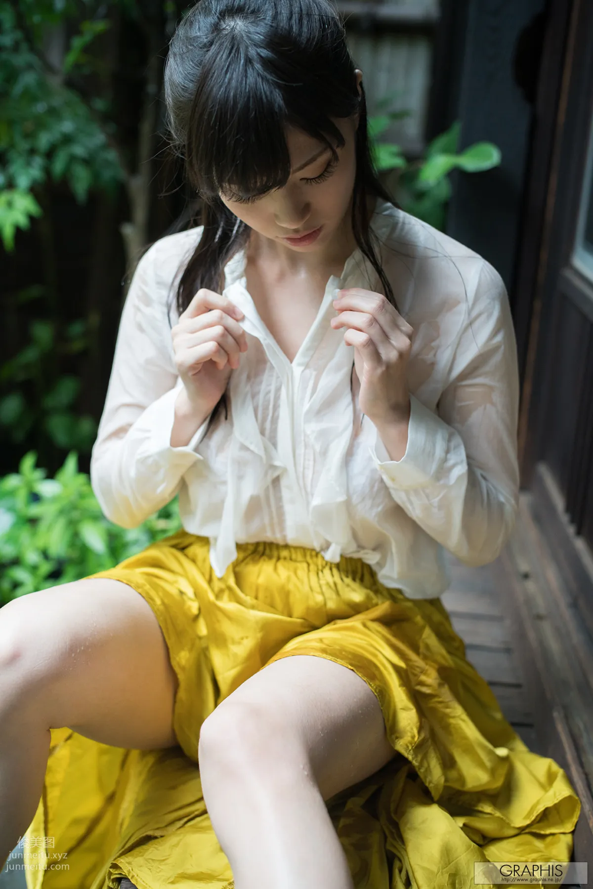 [Graphis] 2016.10.19 Gals Shoko Takahashi 高橋 しょう子 『Noble Bomb』 page 17