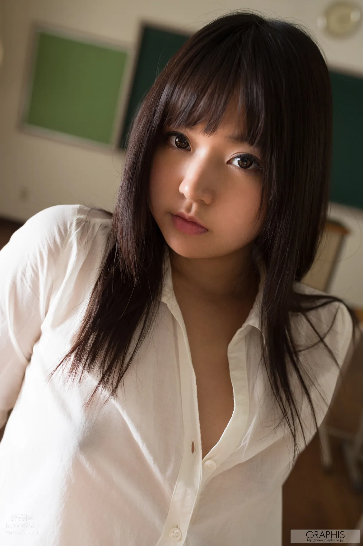 [Graphis] 2016.12.12 Nana Ayano 彩乃 なな 『 Whimsical cat 』 page 105