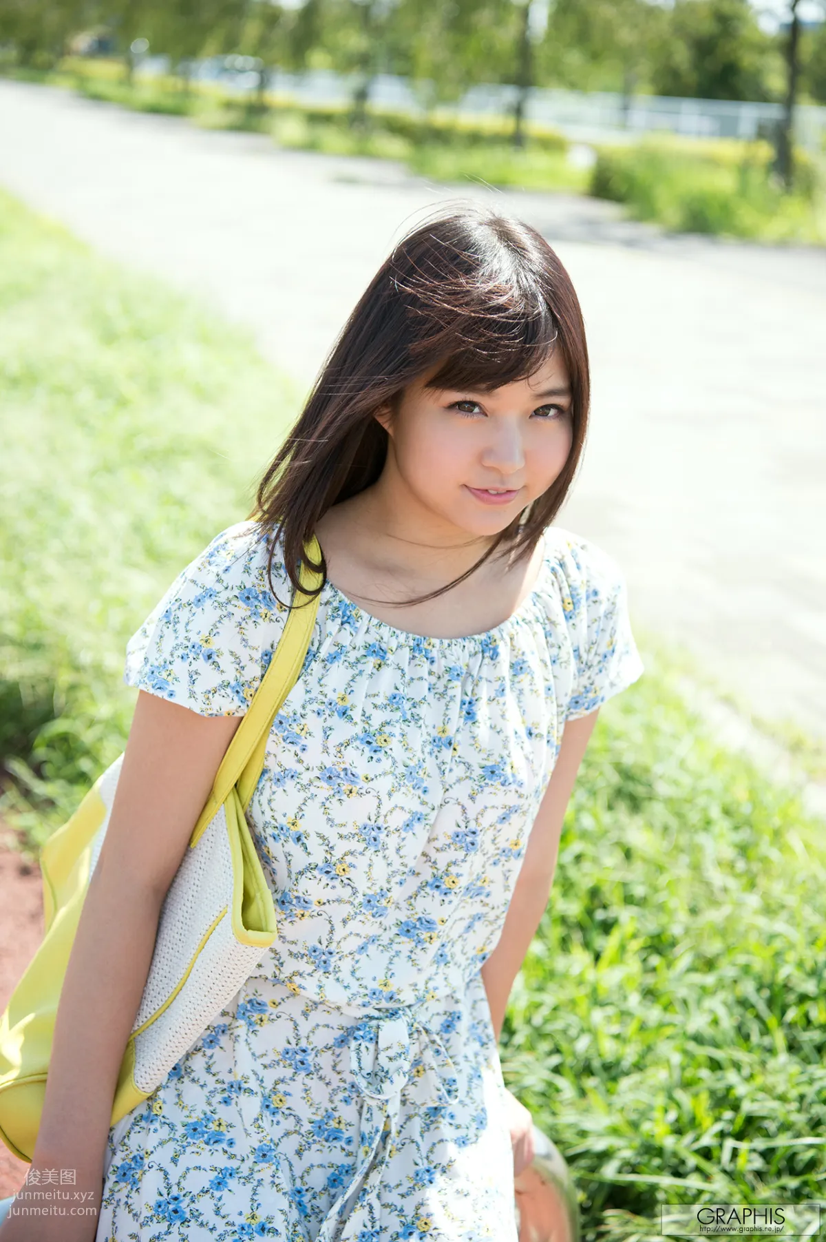 [Graphis] 2016.12.12 Nana Ayano 彩乃 なな 『 Whimsical cat 』 page 48