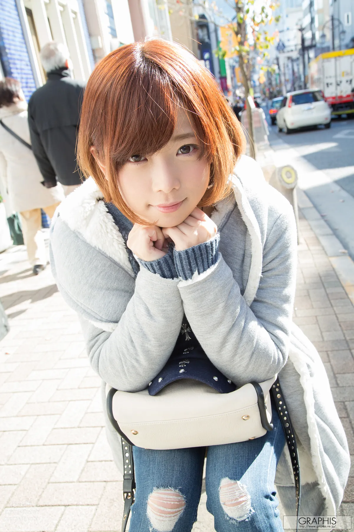 [Graphis] Mana Sakura 紗倉まな 『 SPRING SPECIAL 2016 』 page 9