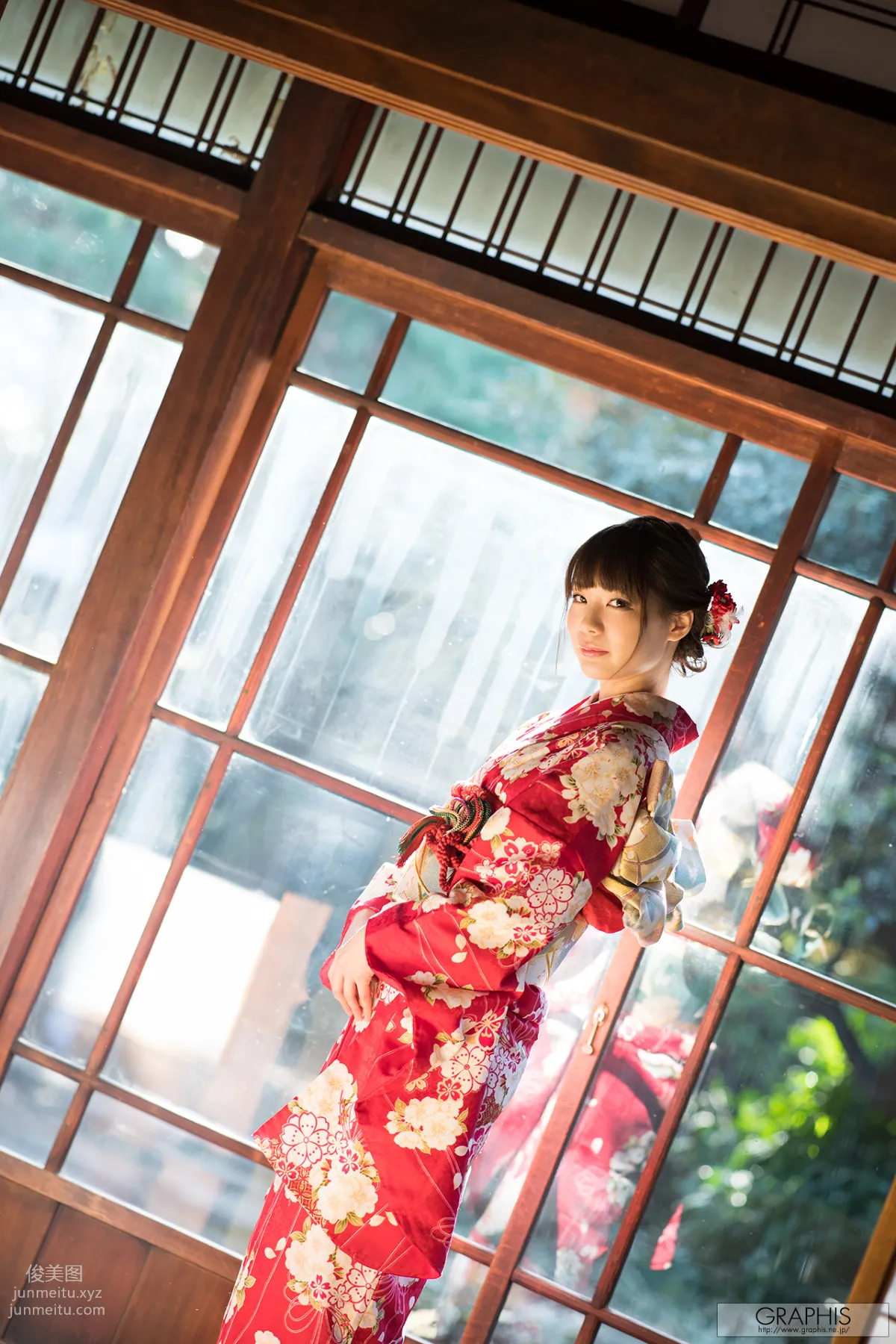 [Graphis] 2017.01.01 Airi Suzumura 鈴村 あいり Limited Edition page 11