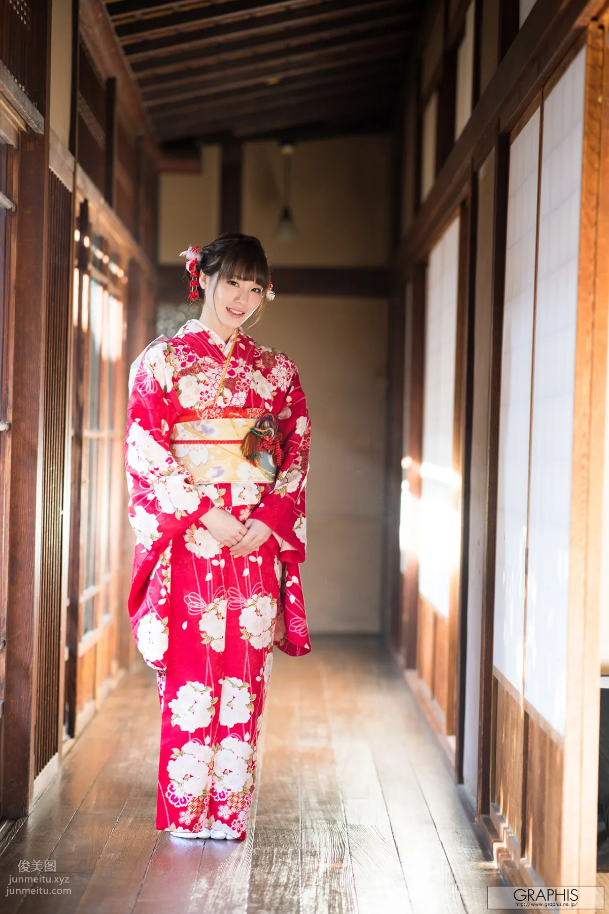 [Graphis] 2017.01.01 Airi Suzumura 鈴村 あいり Limited Edition page 15