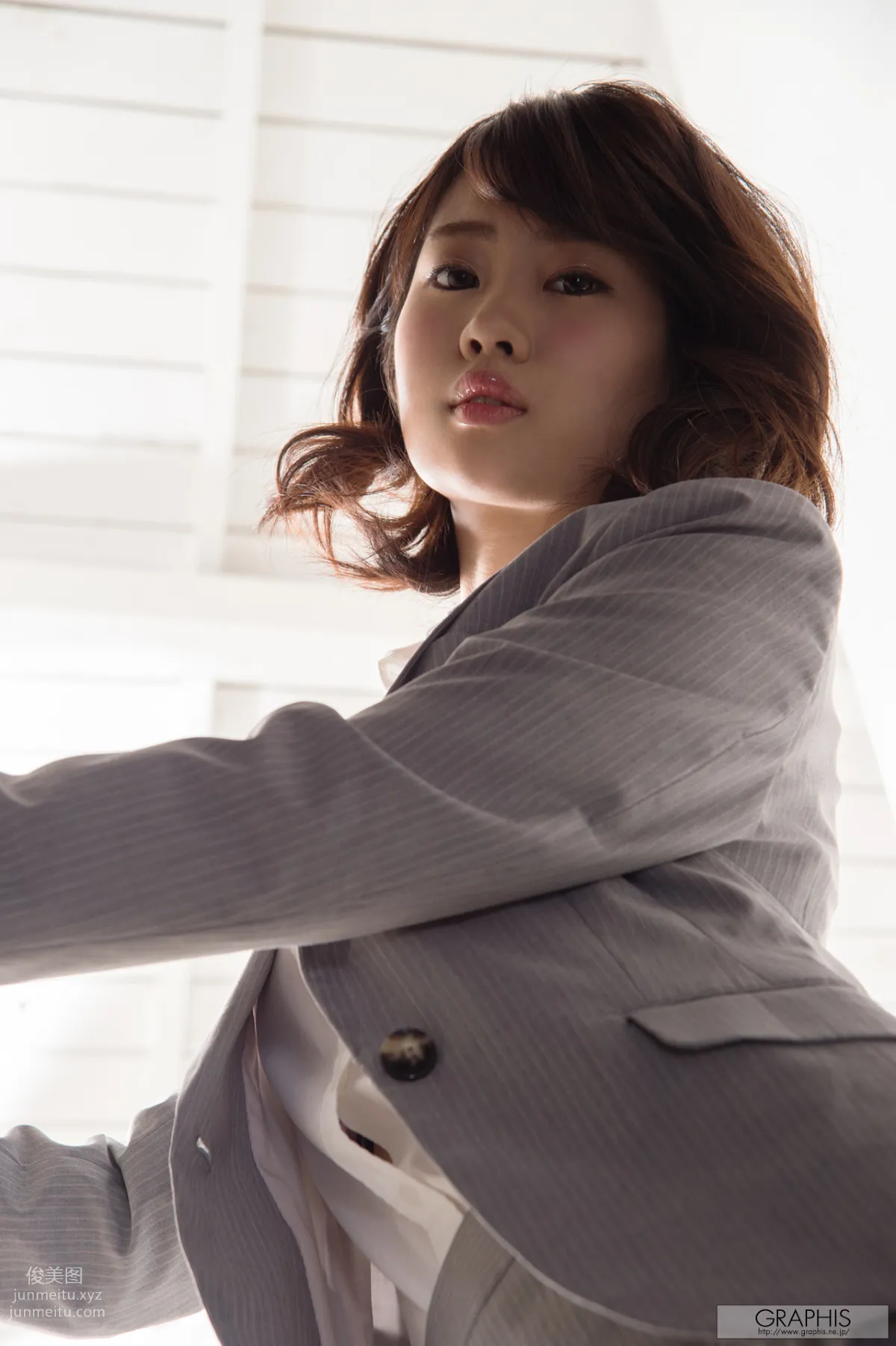 [Graphis] 2017.01.30 Suzu Harumiya 春宮 すず Kaleidoscope page 102