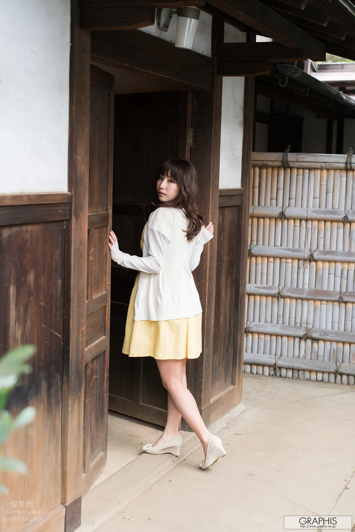 [Graphis] 2017.03.08 Syunka Ayami あやみ 旬果 『 Sunbeams leaves 』 page 3