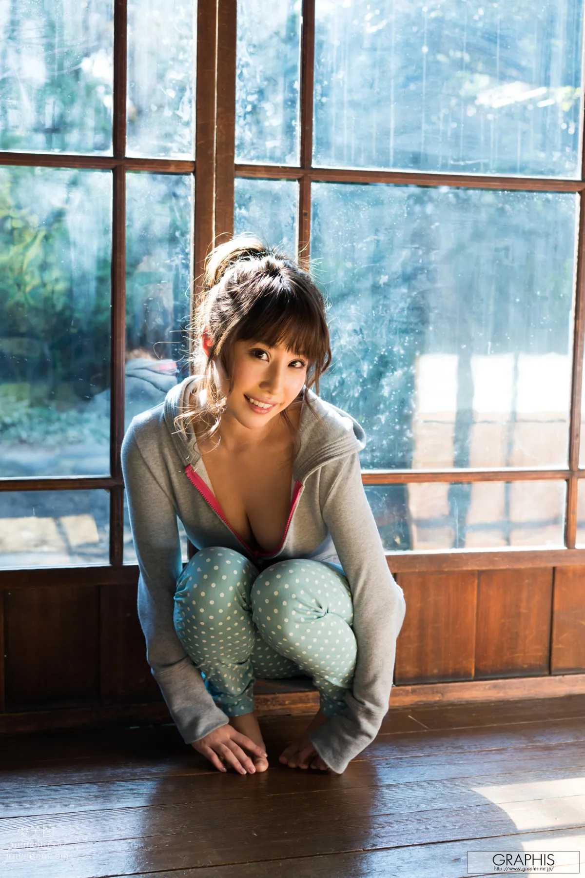 [Graphis] 2017.03.08 Syunka Ayami あやみ 旬果 『 Sunbeams leaves 』 page 35
