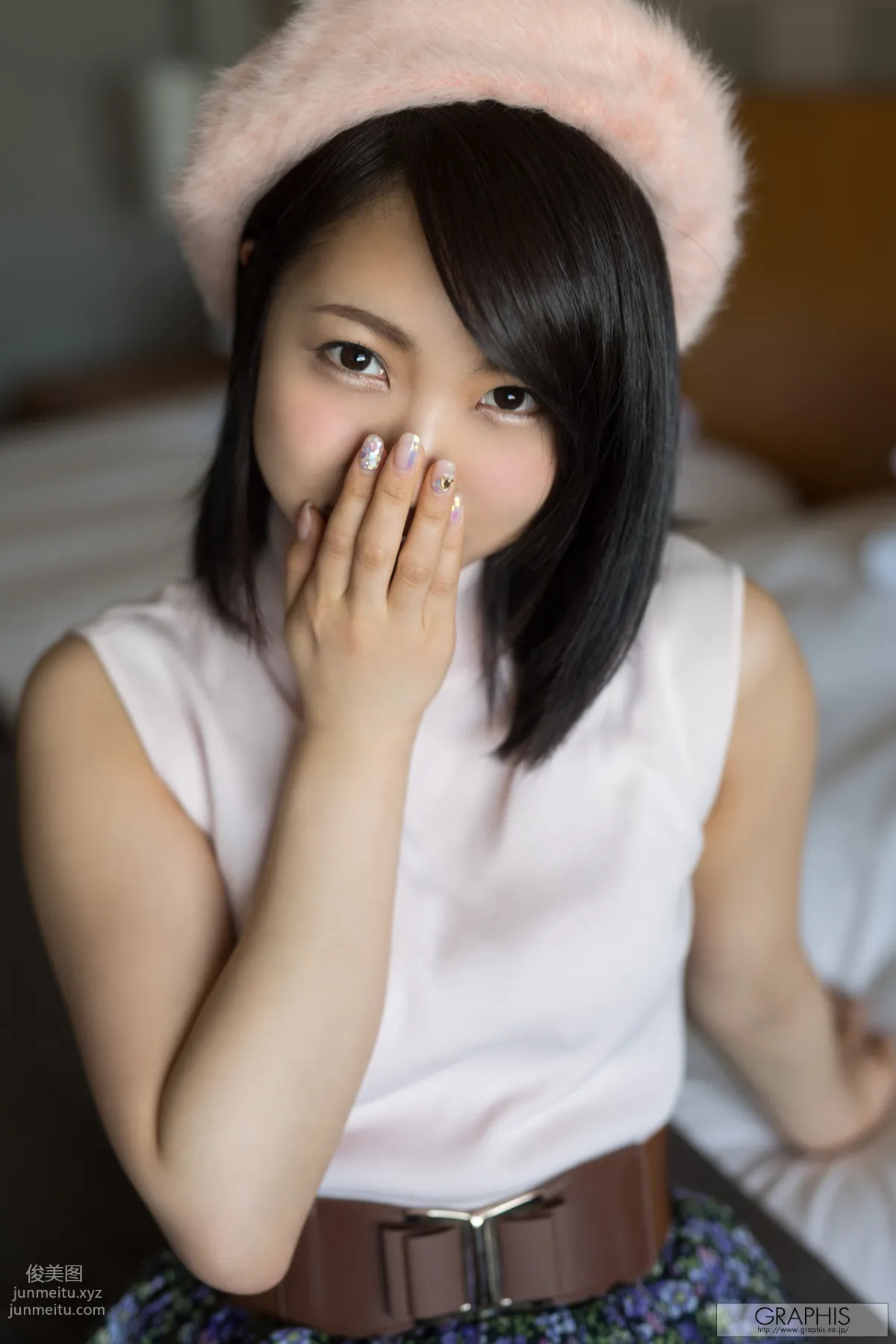 [Graphis] 2017.03.20 Makoto Toda 戸田 真琴 『Pure purification』 page 102