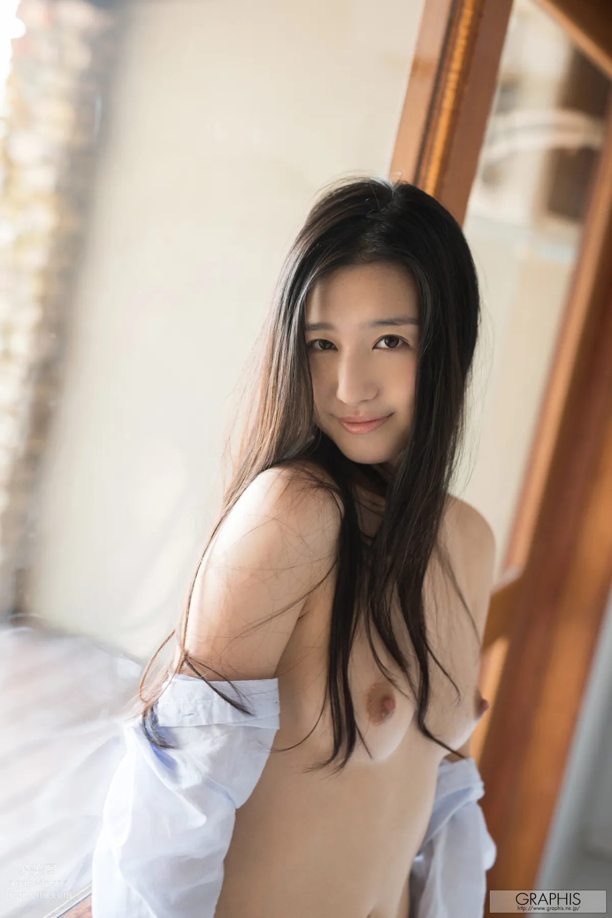 [Graphis] 2017.03.27 Iori Kogawa 古川 いおり『 Midday Illusion 』 page 81