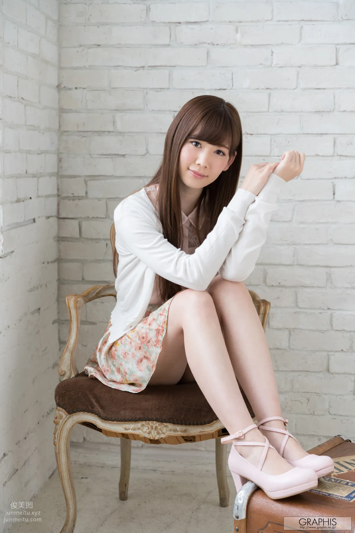[Graphis] 2017.05.17 Tsumugi Akari 明里つむぎ『 first gravure 』 page 3