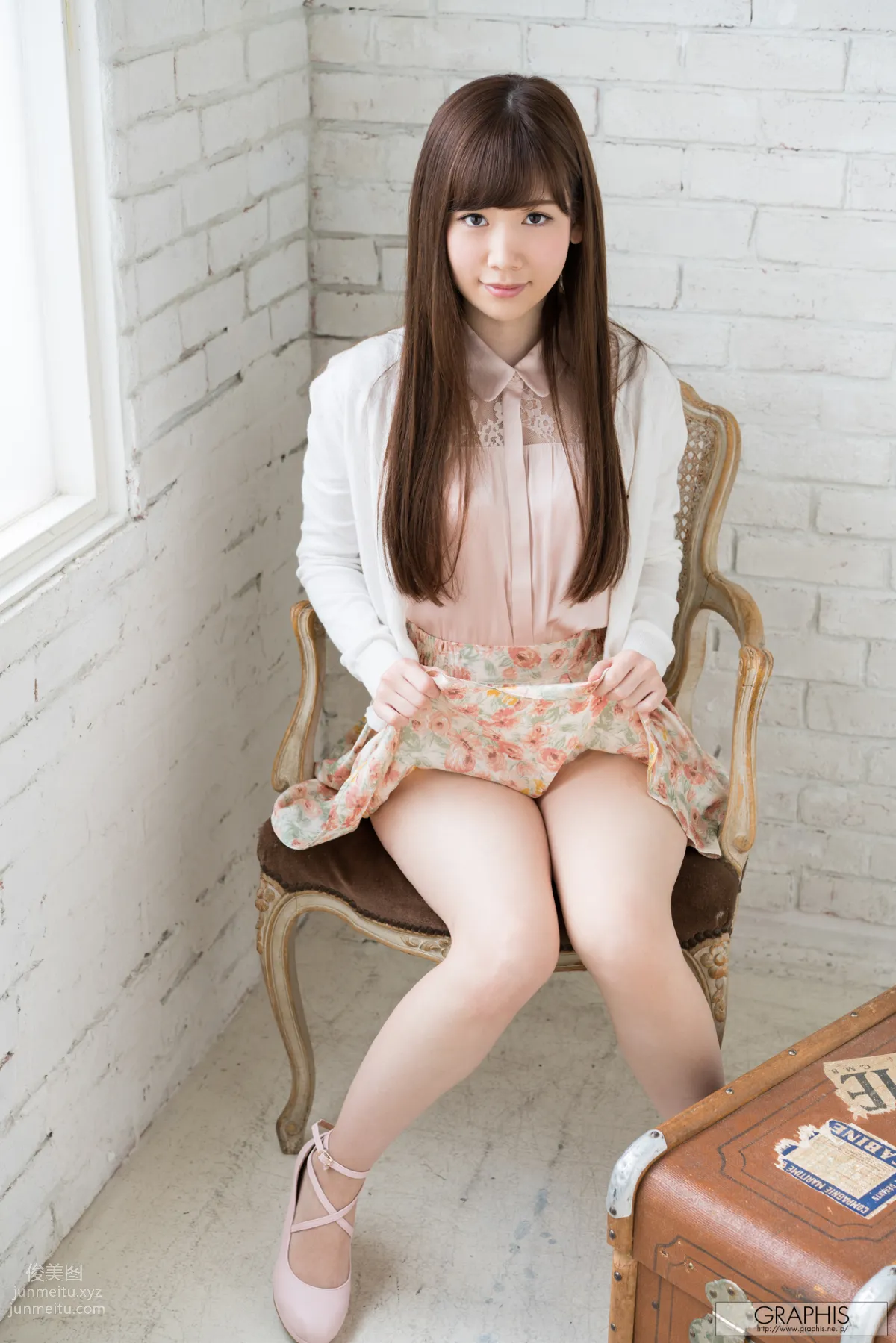 [Graphis] 2017.05.17 Tsumugi Akari 明里つむぎ『 first gravure 』 page 5