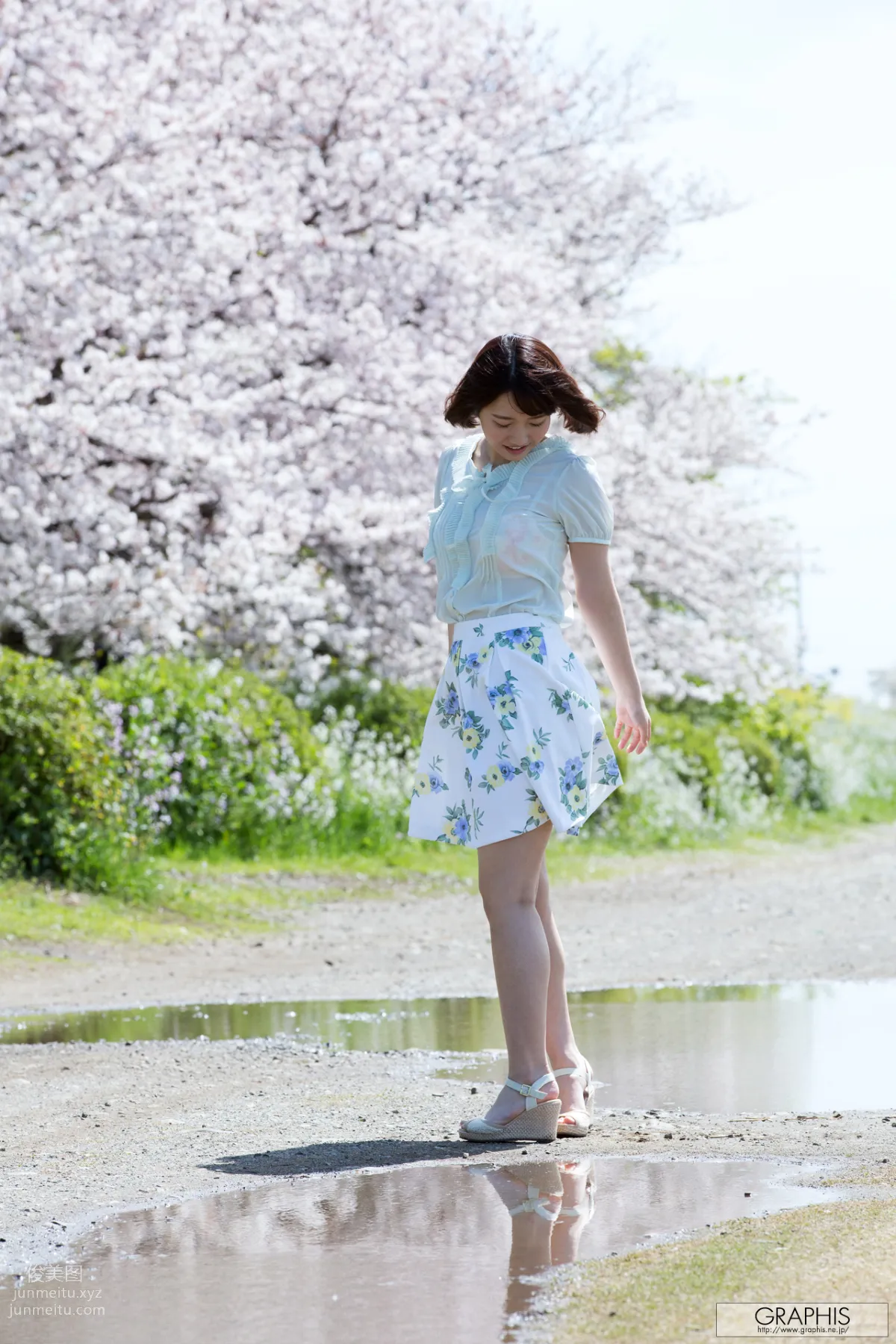 [Graphis] 2017.05.31 Gals Mitsuha Kikukawa 菊川 みつ葉 『 Fresh seedlings 』 page 3