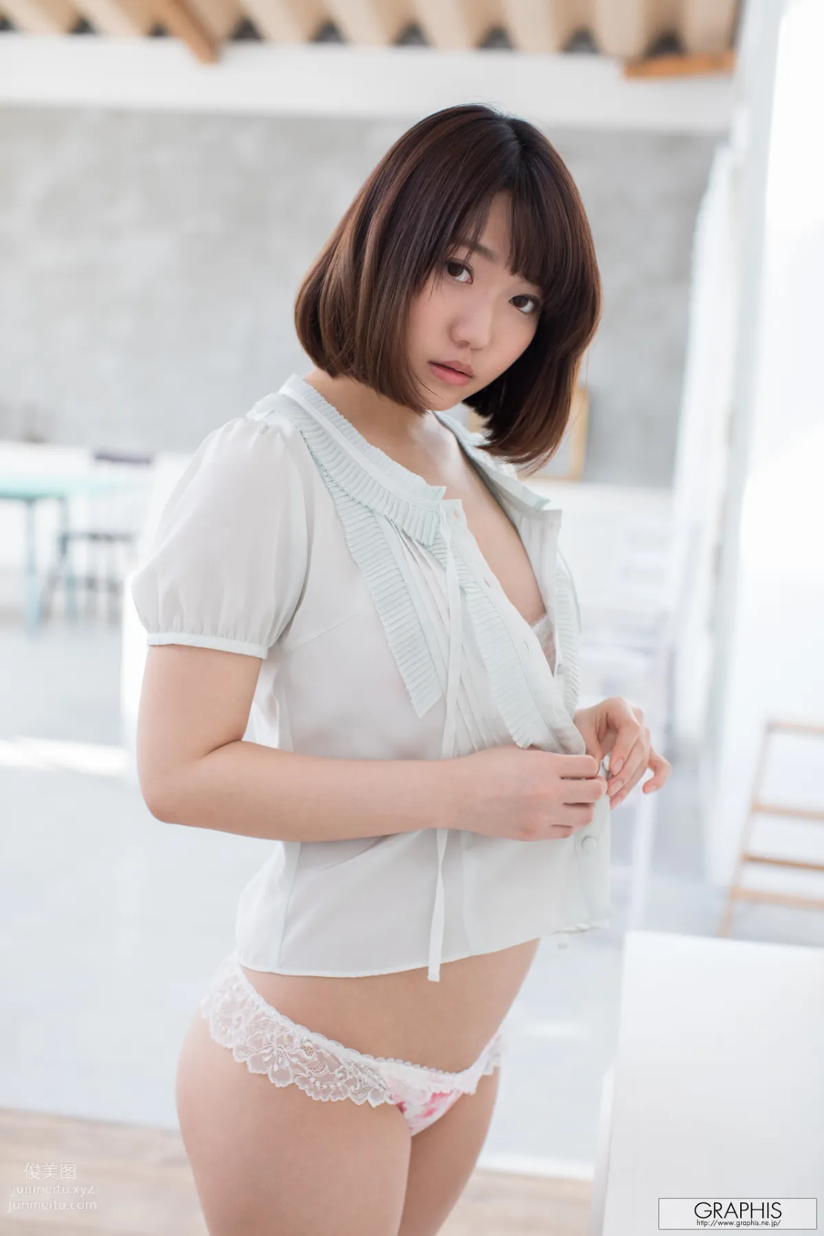 [Graphis] 2017.05.31 Gals Mitsuha Kikukawa 菊川 みつ葉 『 Fresh seedlings 』 page 13