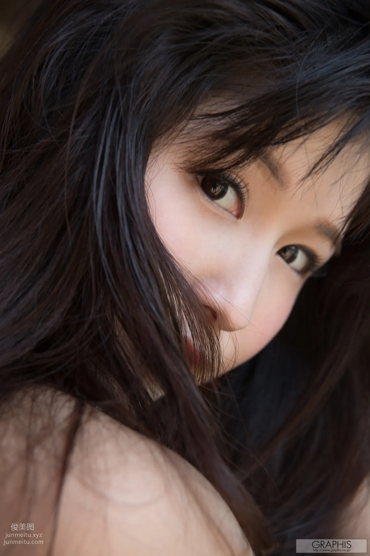 [Graphis] 2017.06.19 Momo Sakura 桜空もも『 first gravure 』 page 105
