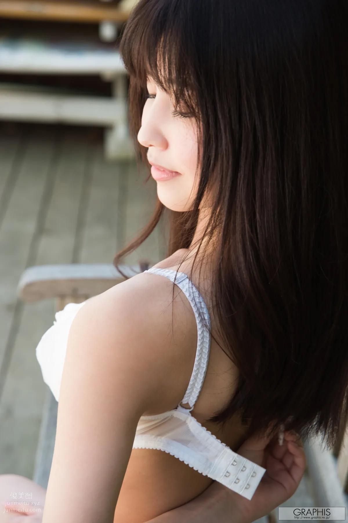 [Graphis] 2017.06.19 Momo Sakura 桜空もも『 first gravure 』 page 15