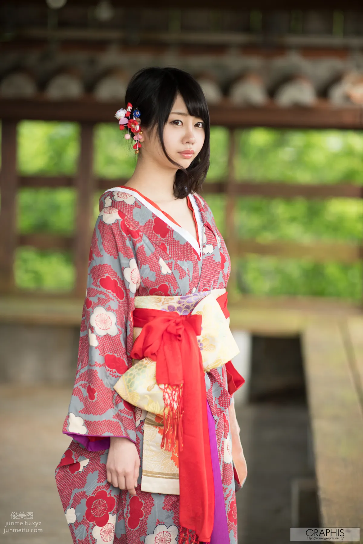 [Graphis] 2017.07.10 Suzu Harumiya 春宮 すず『 Spring Breeze 』 page 5