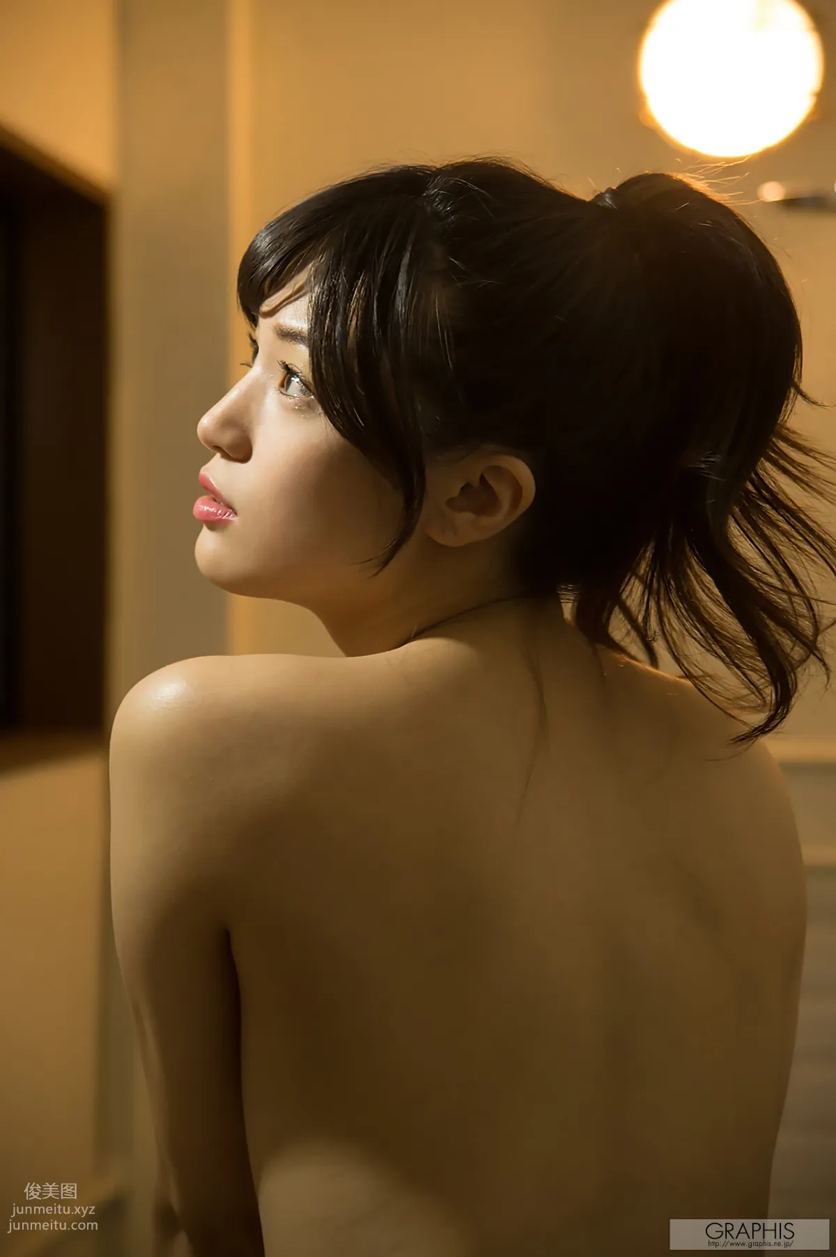 [Graphis] 2017.08.28 Shoko Takahashi 高橋しょう子『 Madonna 』 page 144