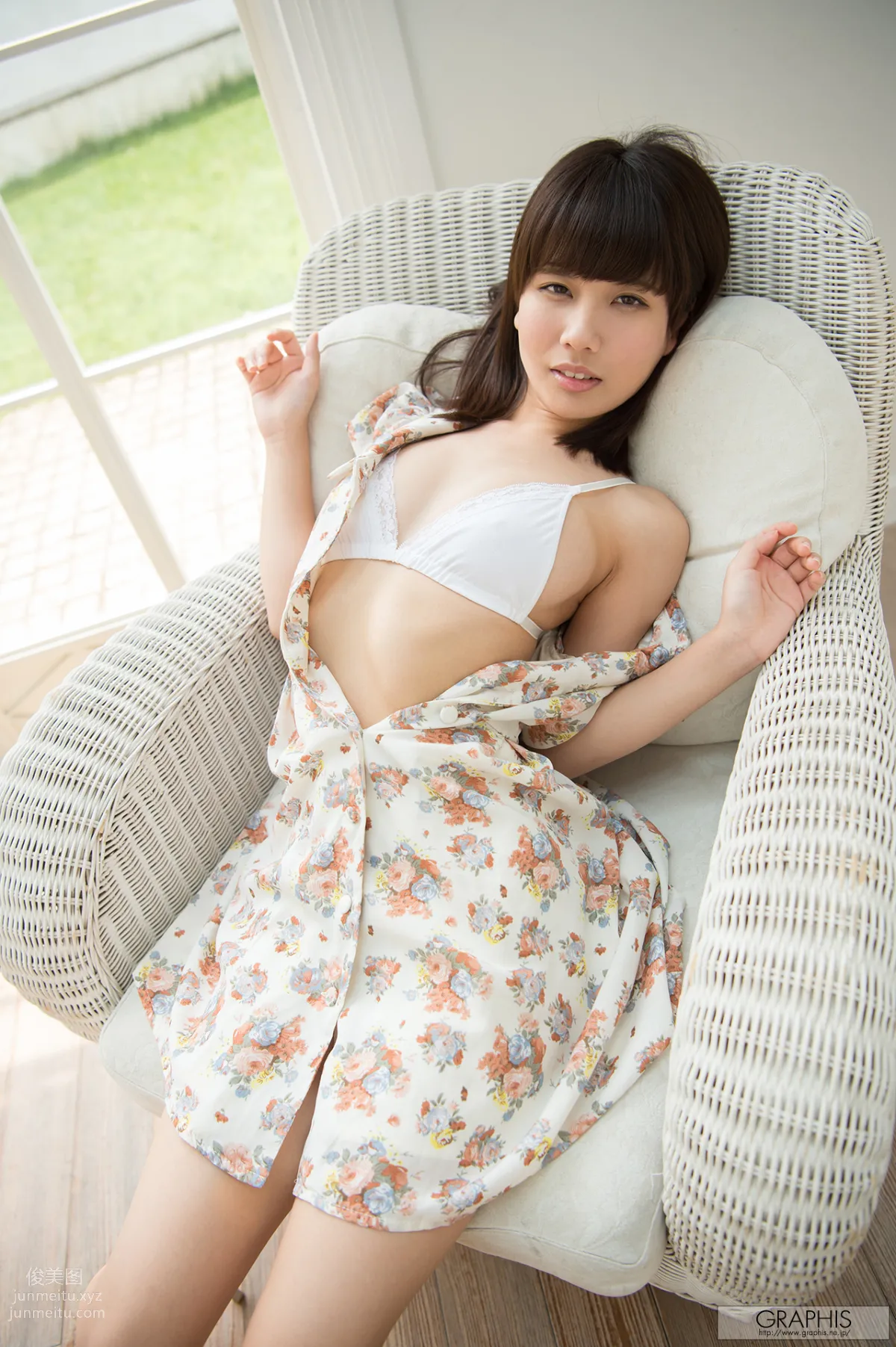 [Graphis] 2017.08.30 初脫ぎ娘 Mii Kurii 栗衣 みい page 18