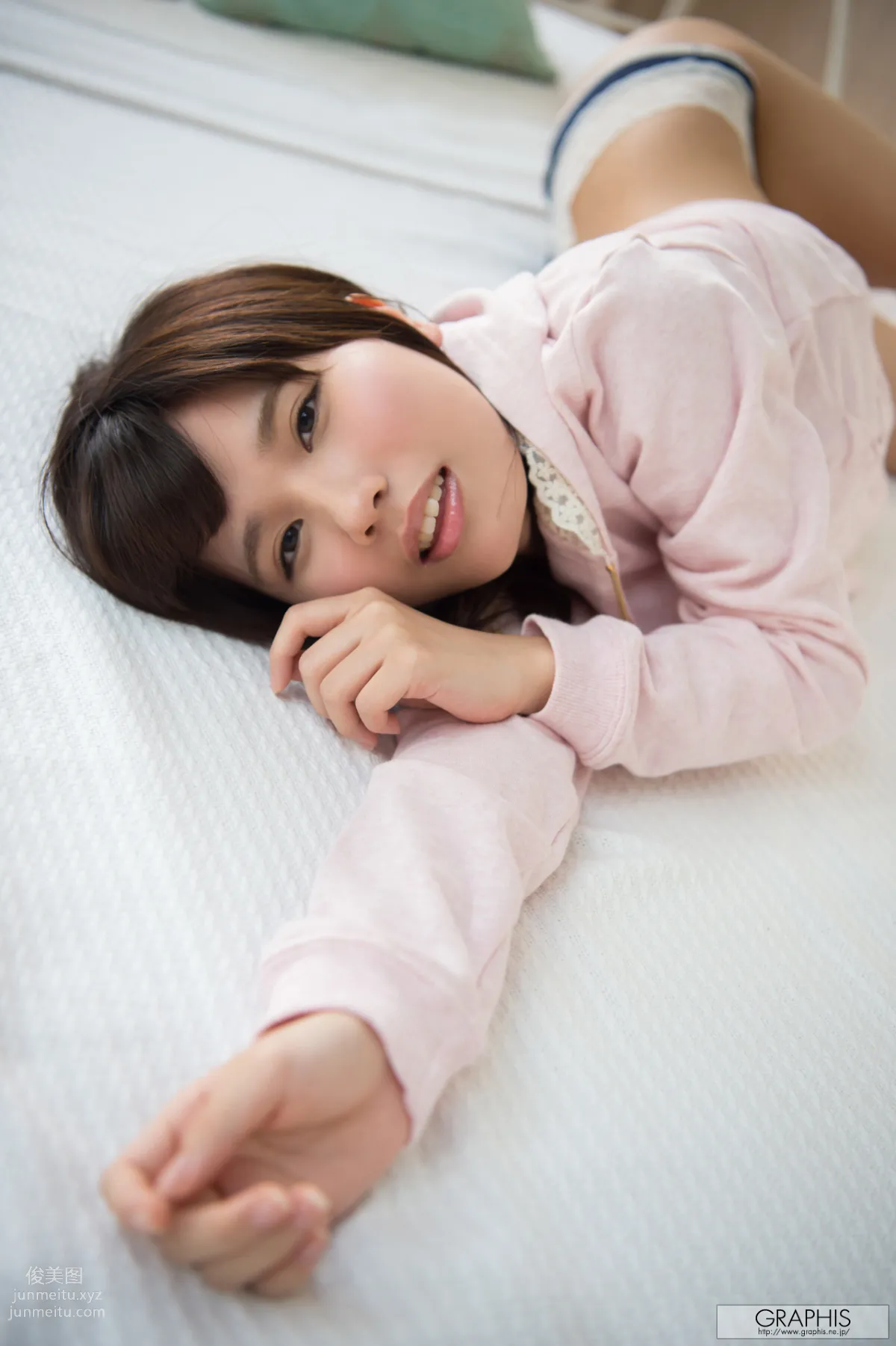 [Graphis] 2017.08.30 初脫ぎ娘 Mii Kurii 栗衣 みい page 88