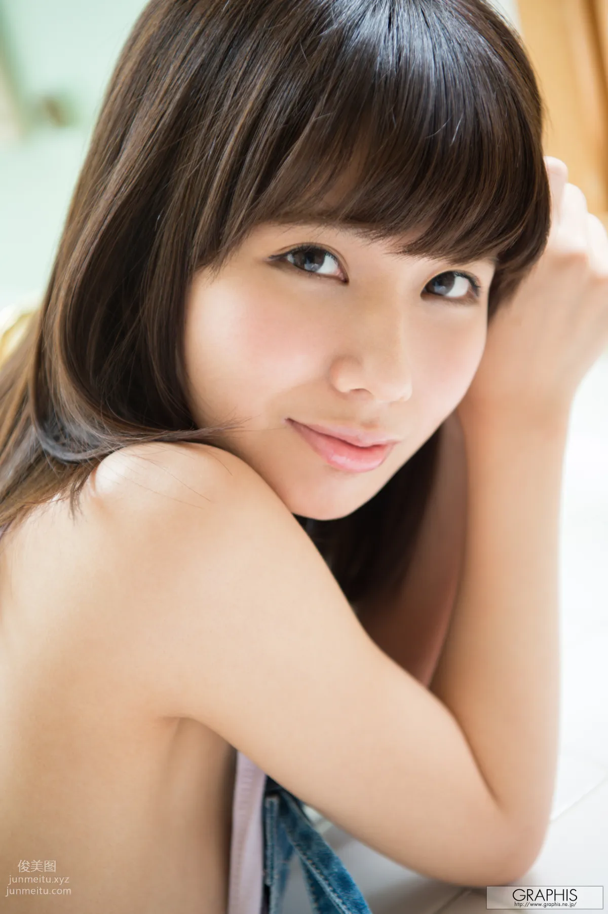 [Graphis] 2017.08.30 初脫ぎ娘 Mii Kurii 栗衣 みい page 47
