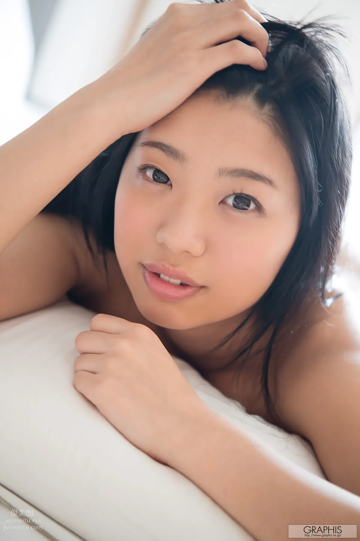 [Graphis] 2017.10.11 Limited Edition Matsuri Kiritani 桐谷まつり page 12