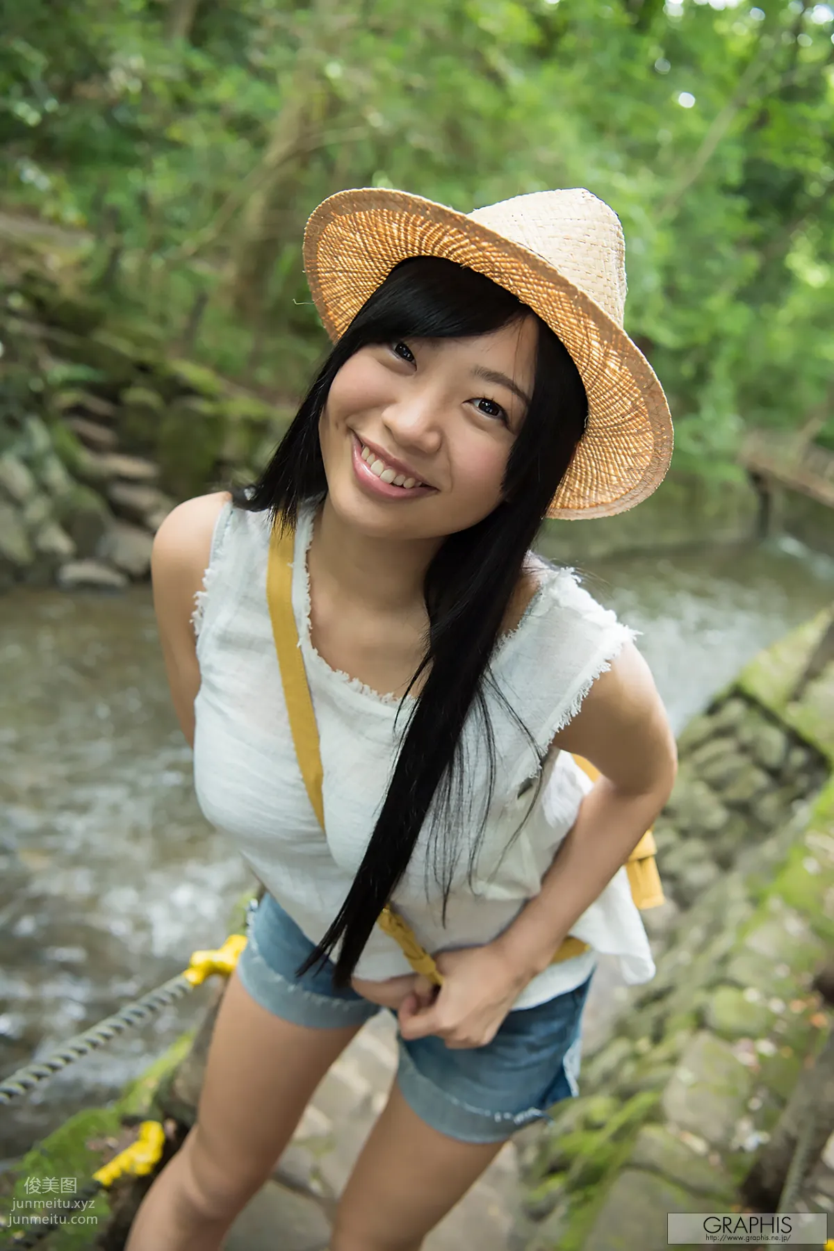 [Graphis] 2017.10.11 Limited Edition Matsuri Kiritani 桐谷まつり page 3
