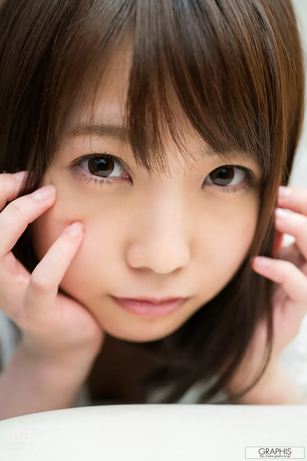 [Graphis] 2017.11.03 Limited Edition Makoto Toda 戸田真琴 page 14