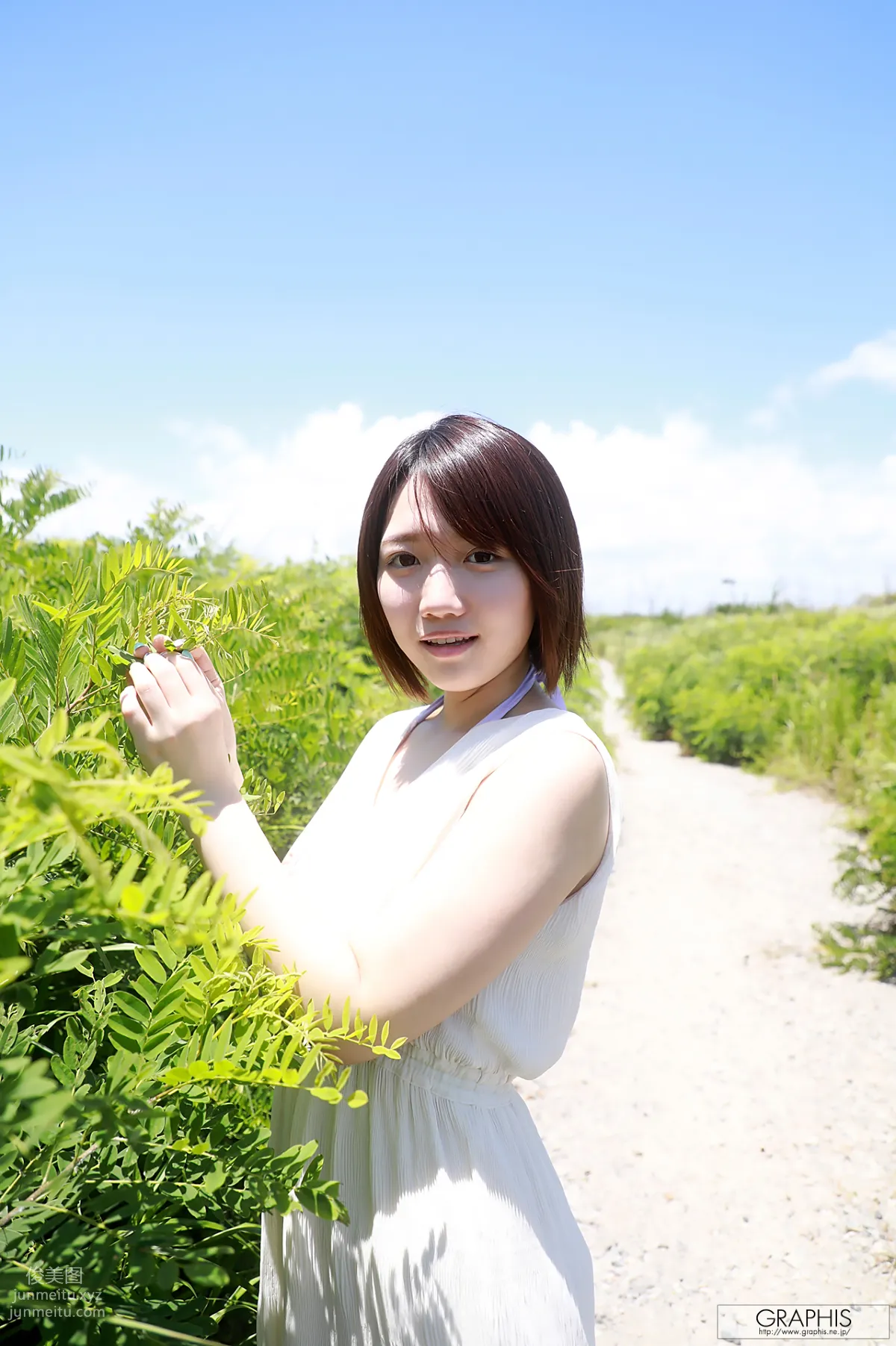 [Graphis] 2017.11.03 Limited Edition Mitsuha Kikukawa 菊川みつ葉 page 4
