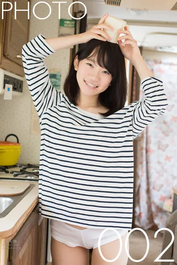 [Graphis] 2017.11.25 First Gravure 初脫ぎ娘 Yura Kano 架乃ゆら page 5