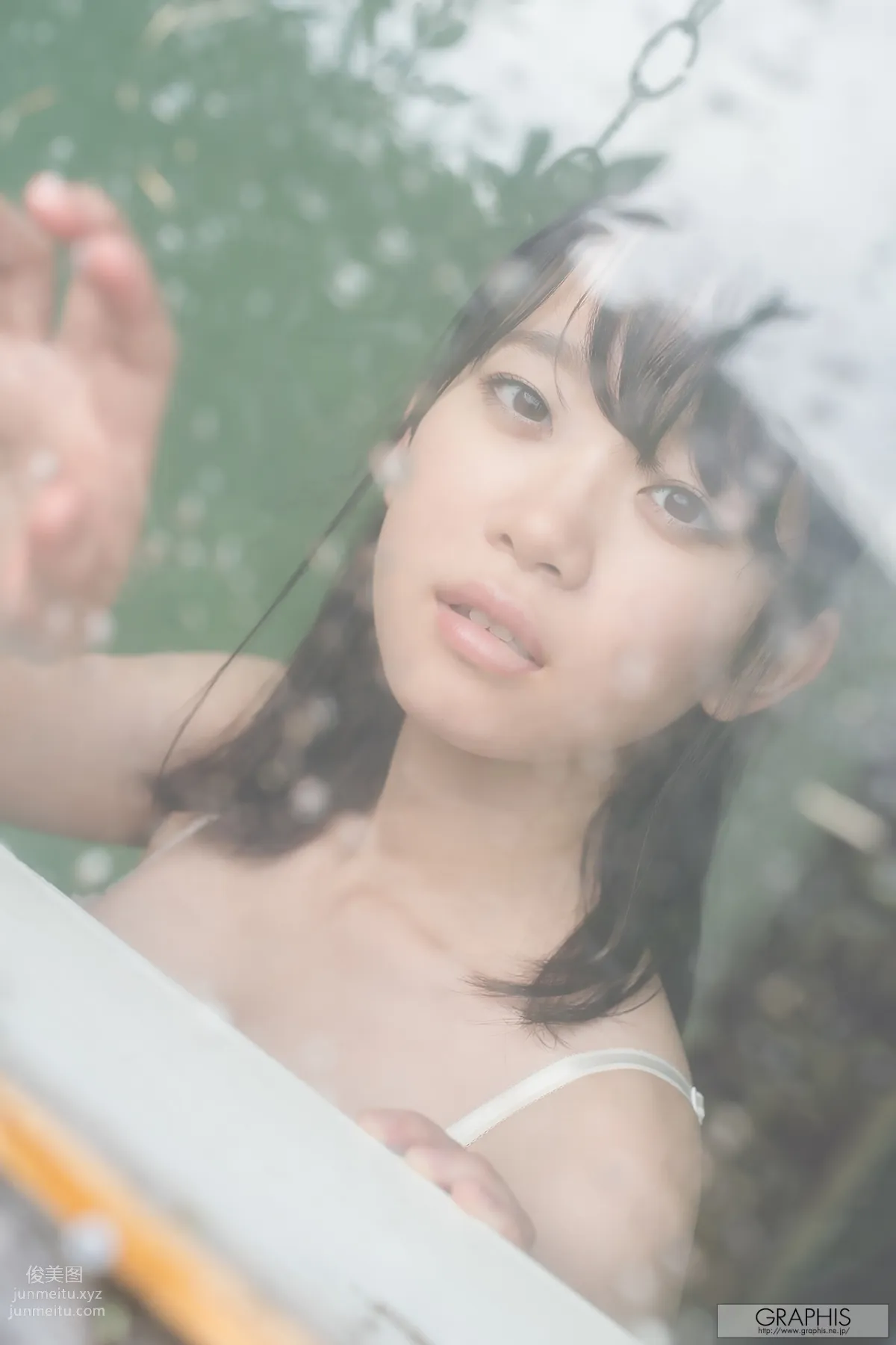 [Graphis] 2017.11.25 First Gravure 初脫ぎ娘 Yura Kano 架乃ゆら page 22
