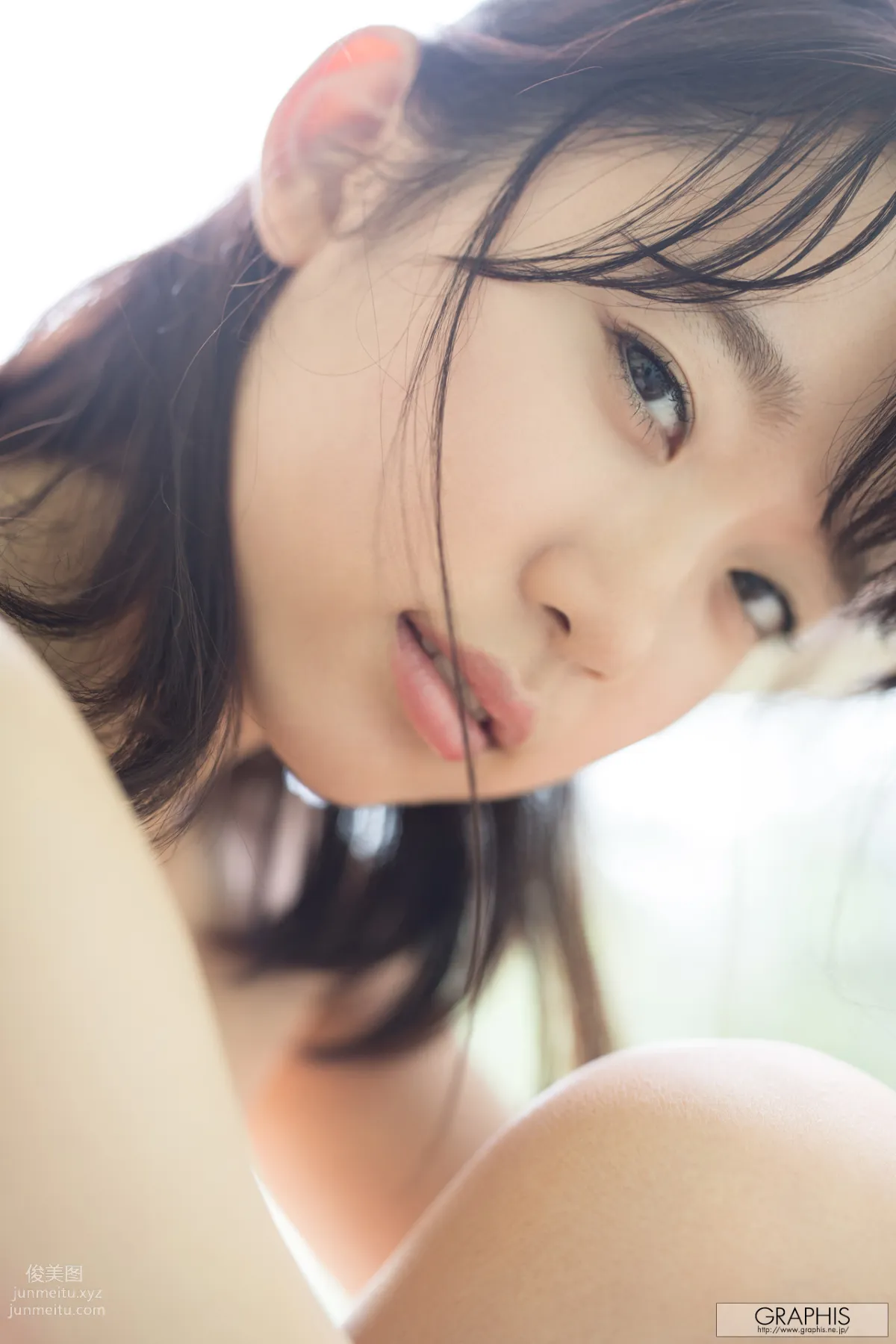 [Graphis] 2017.11.25 First Gravure 初脫ぎ娘 Yura Kano 架乃ゆら page 34