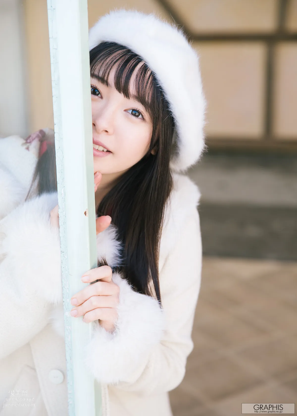 [Graphis] 2018.04.09 初脫ぎ娘 小倉由菜 Yuna Ogura page 9